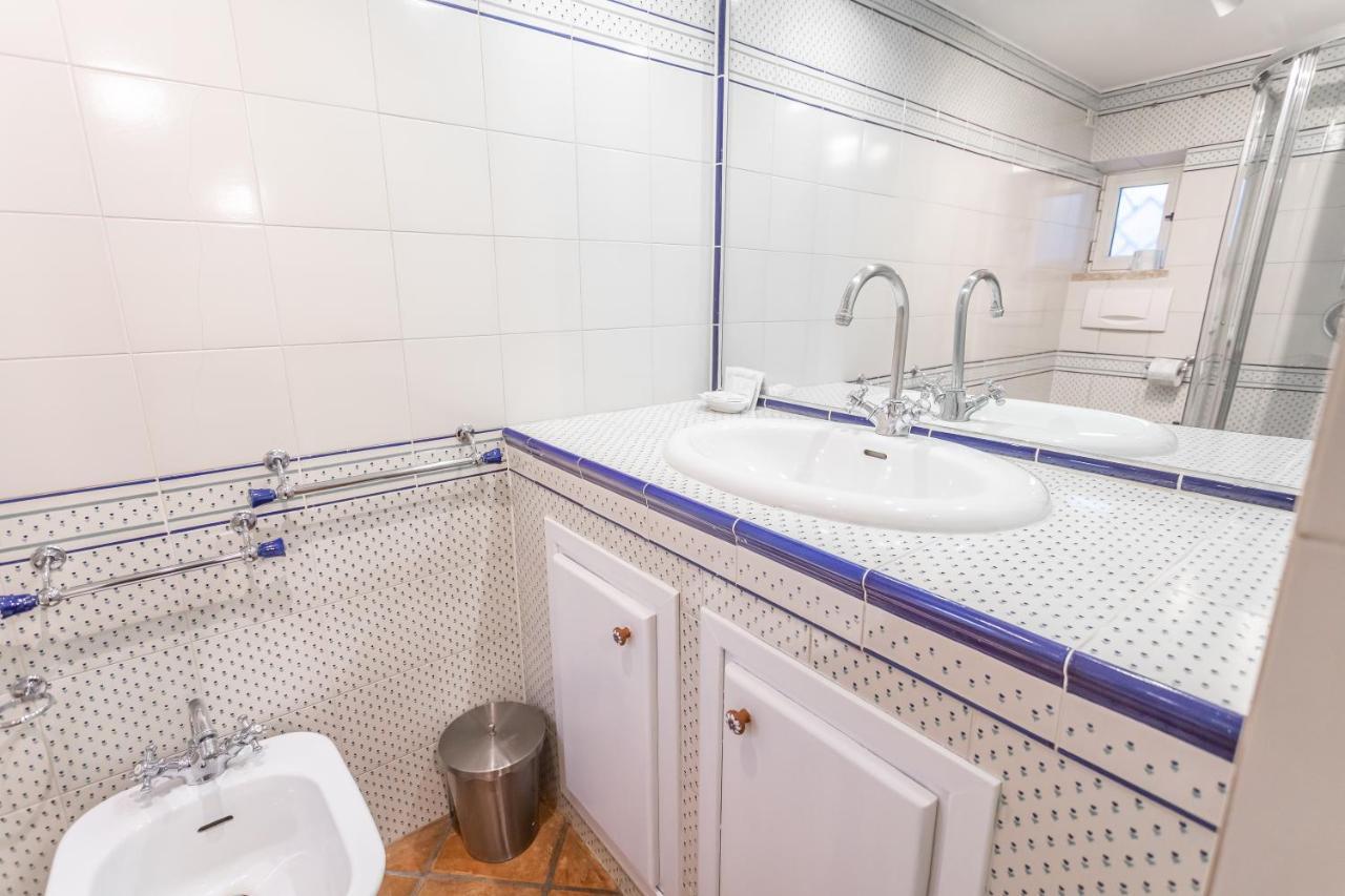 Art House Trastevere Luxury Apartment روما المظهر الخارجي الصورة